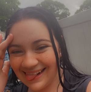 Meet your Posher, Caitlin